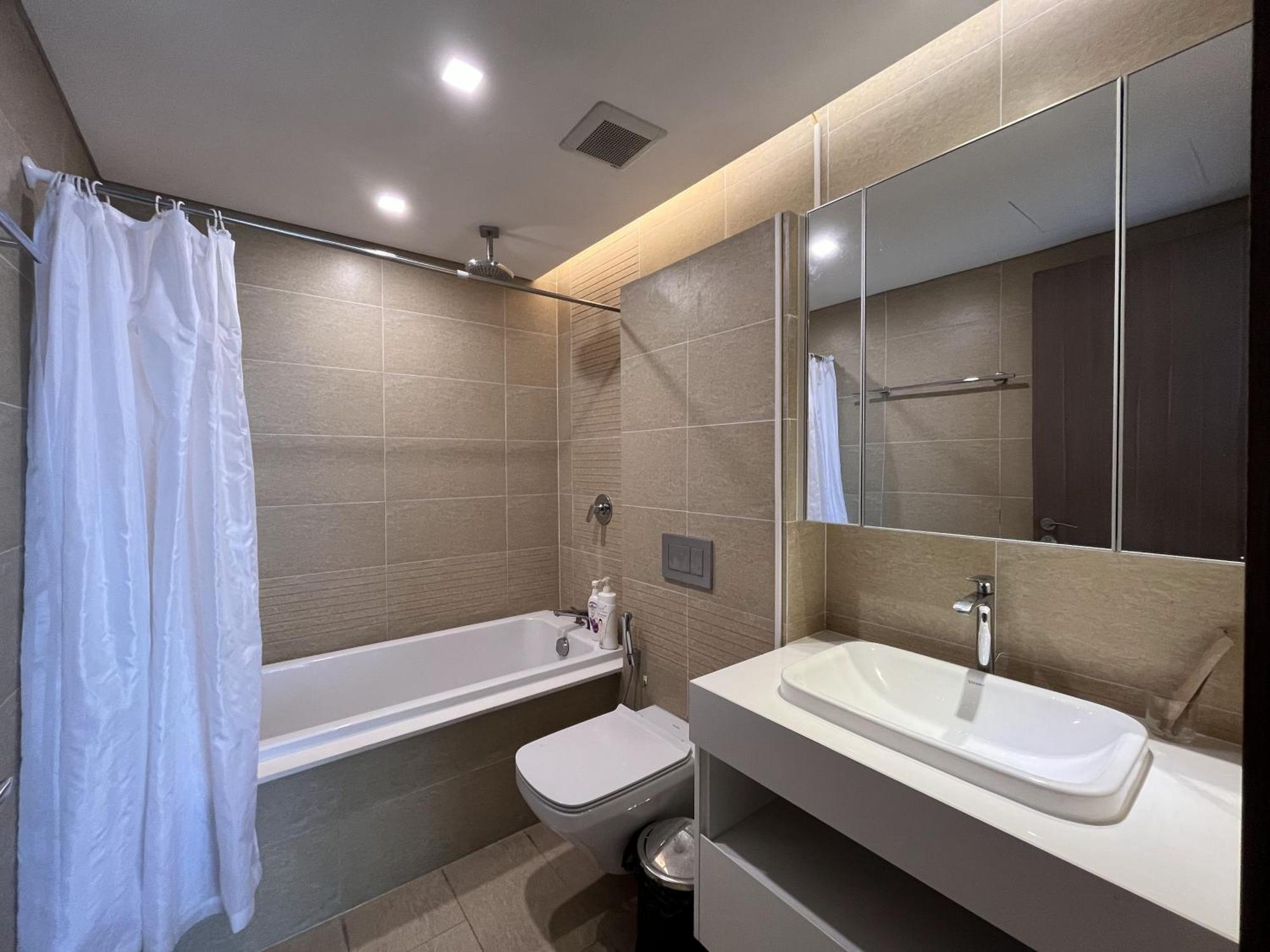 Vinhomes Metropolis Luxury Apartment 2 Br Hanoi Exterior foto