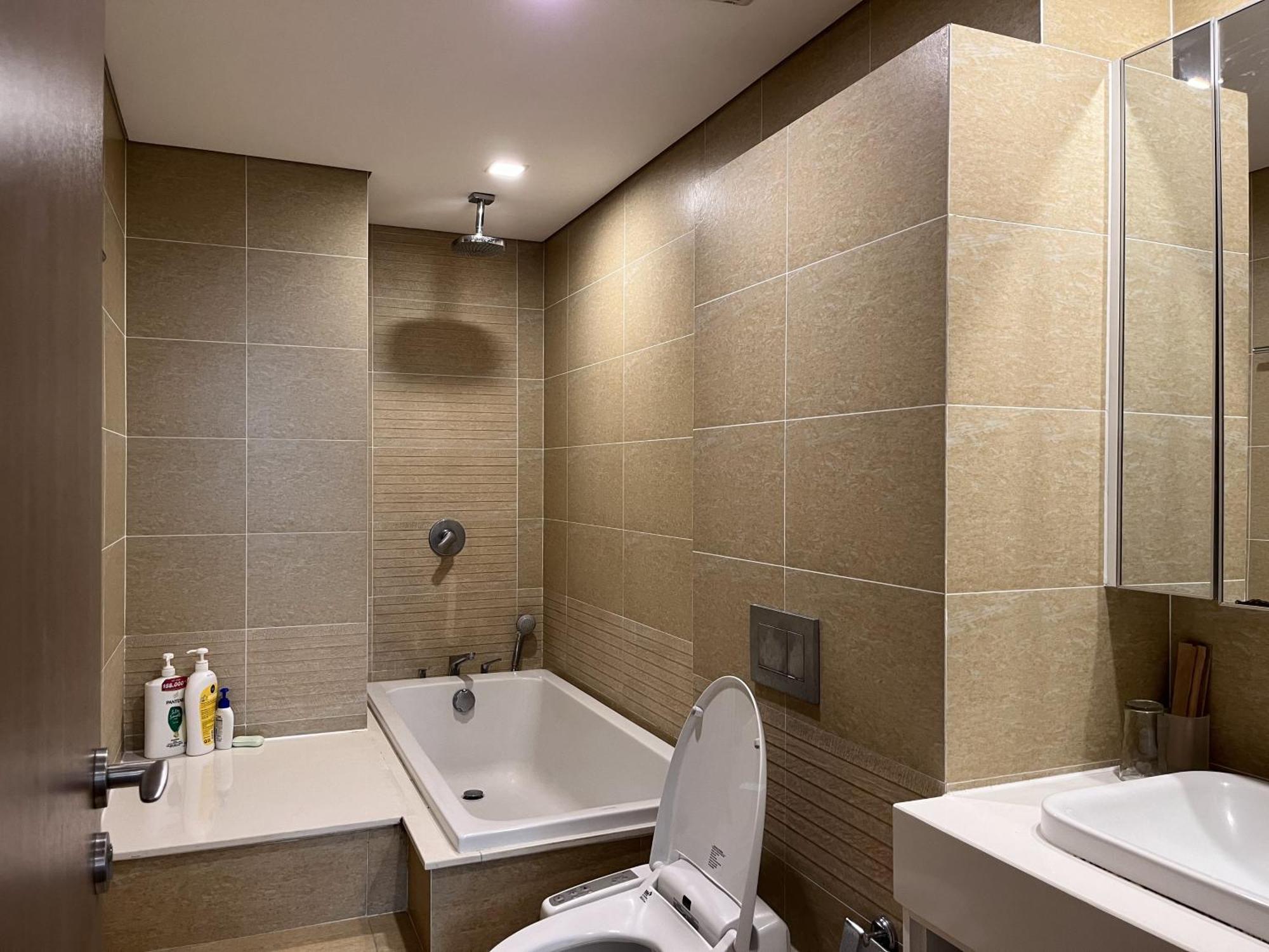 Vinhomes Metropolis Luxury Apartment 2 Br Hanoi Exterior foto